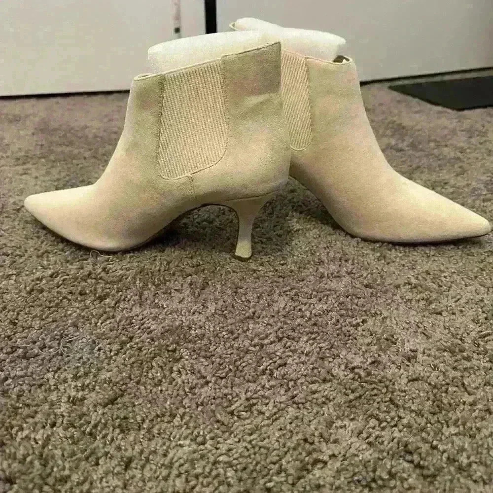 Journee Collection Ankle Bootie Ivory